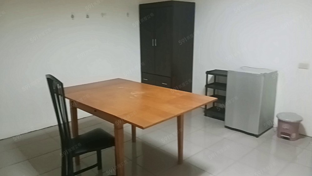 527市中心現況拍攝生活機能佳超大坪數 - Image 1