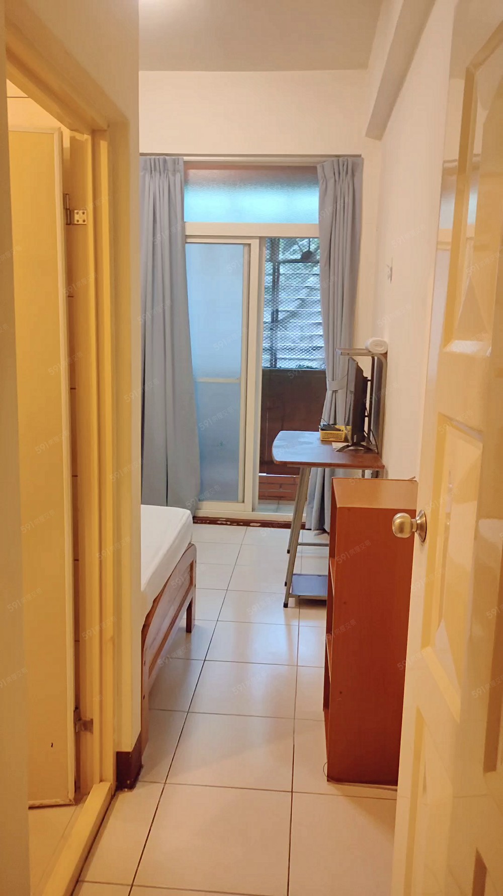 中華大學套房、有陽台、附洗衣機、近交流道 - Image 1