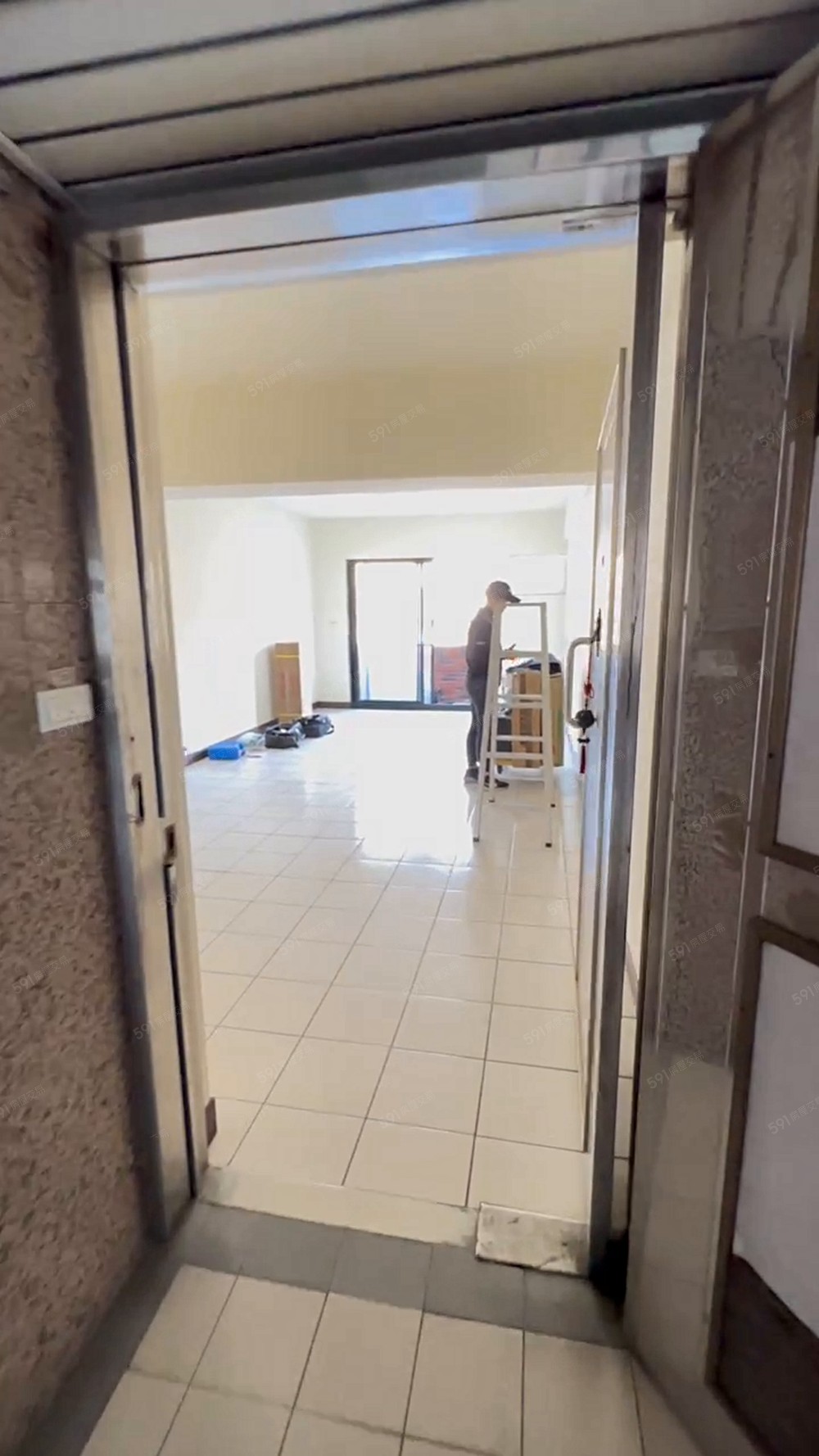 好室成家😍近台中市政府❤️三房兩廳三陽台💕全新冷氣窗廉 - Image 1