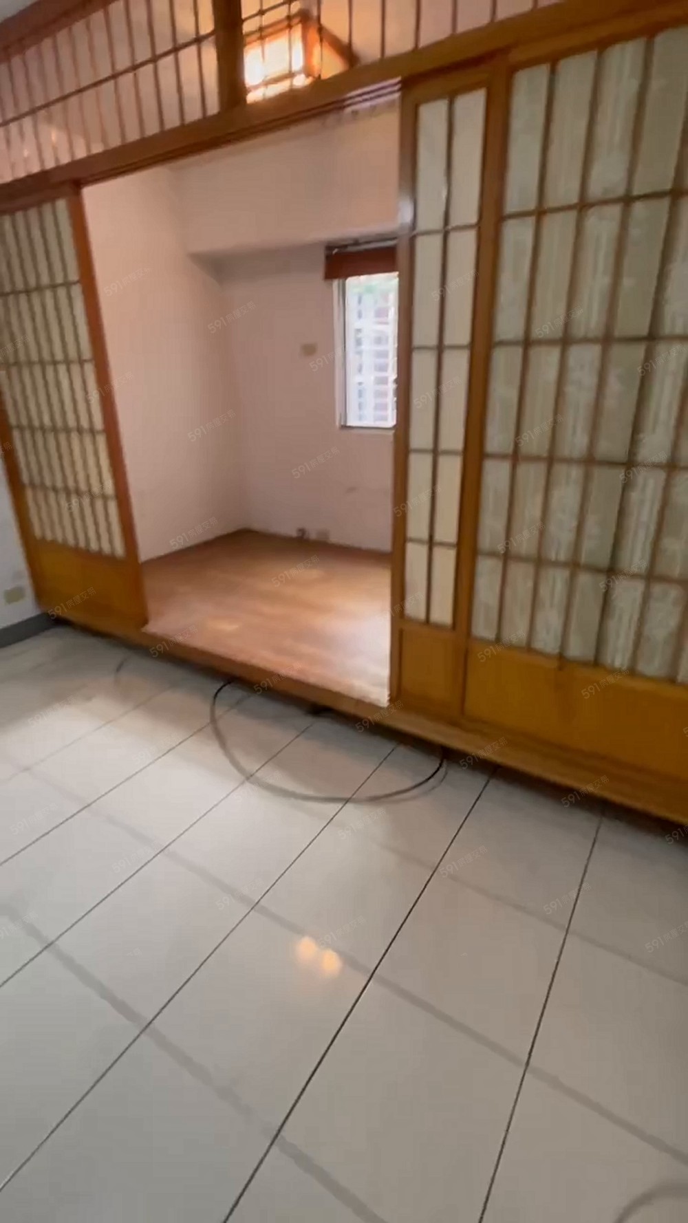 免仲~近台北橋.電梯3房 - Image 1