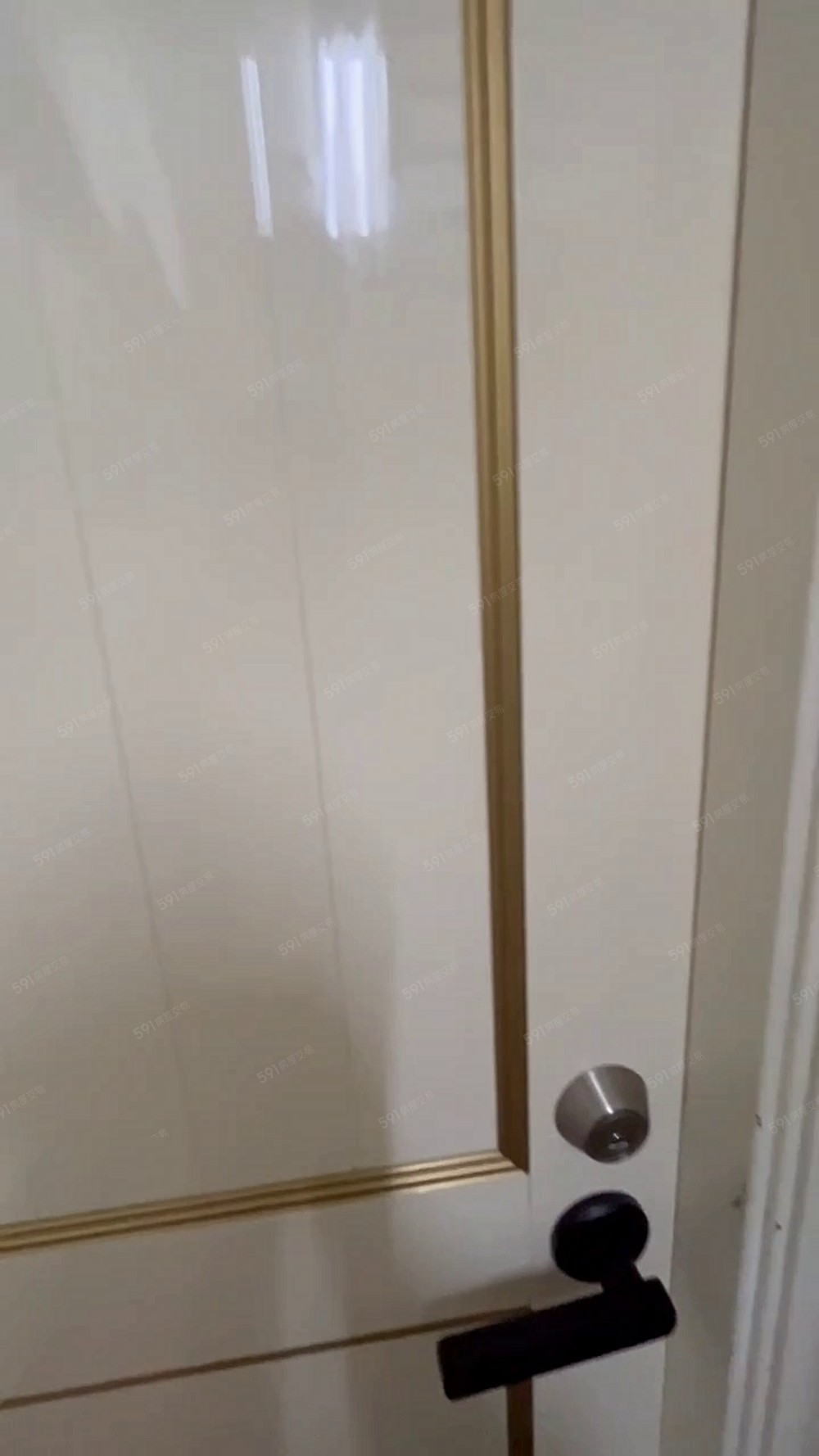 新裝潢大坪數+一房一廳+適小家庭+短租/租補可 - Image 1