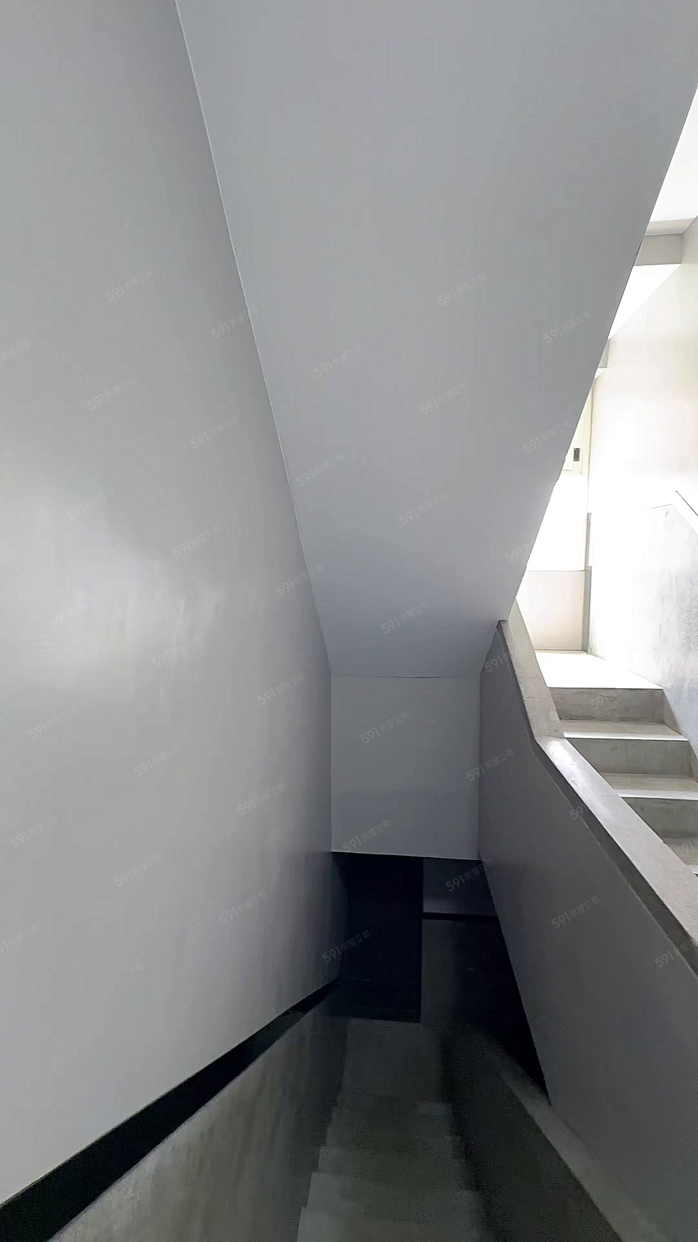 lalaport-2大房-附機車位-電5全配-可貓 - Image 1