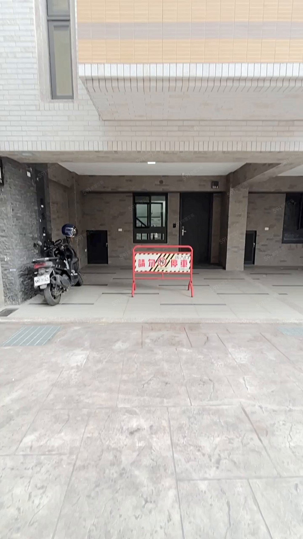 100坪整棟1-5F🔥可租補✅社區型透天💖簡配出租💘 - Image 1