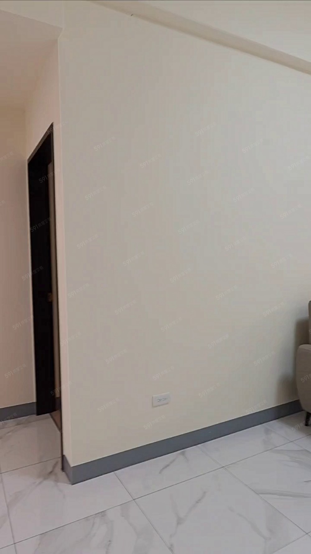 全新東港高檔華廈(可租補 - Image 1