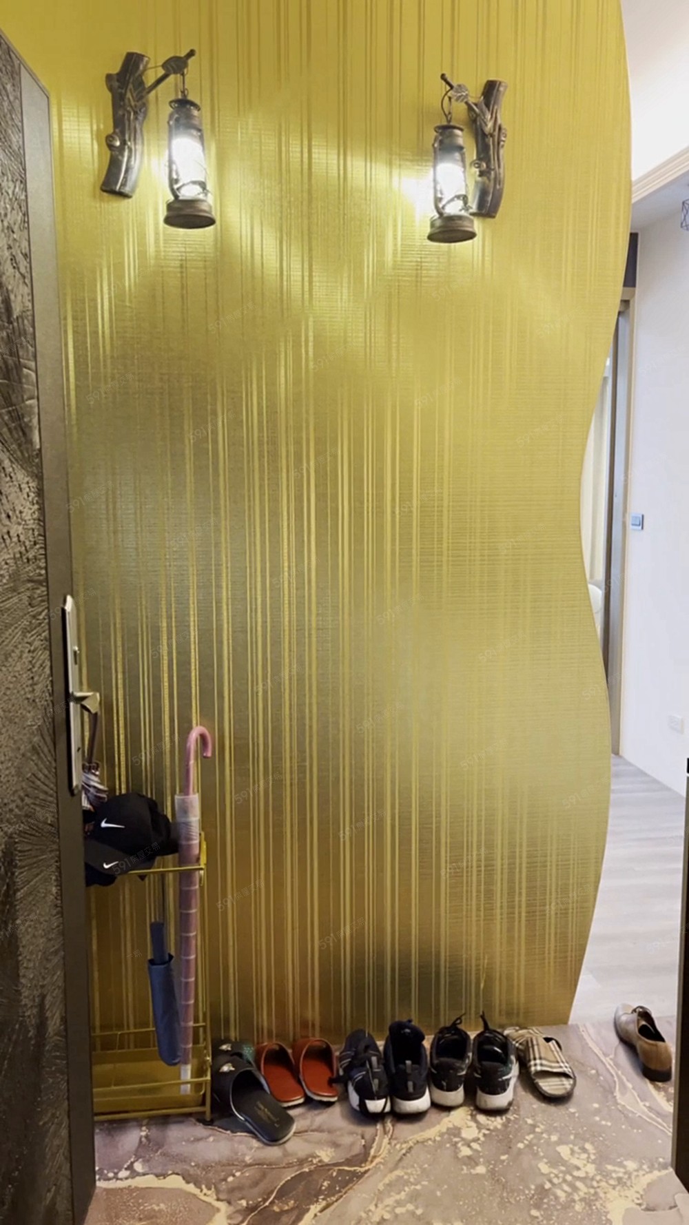 精選三房!城隍廟旁,交通便利,鬧中取靜,立即入住! - Image 1