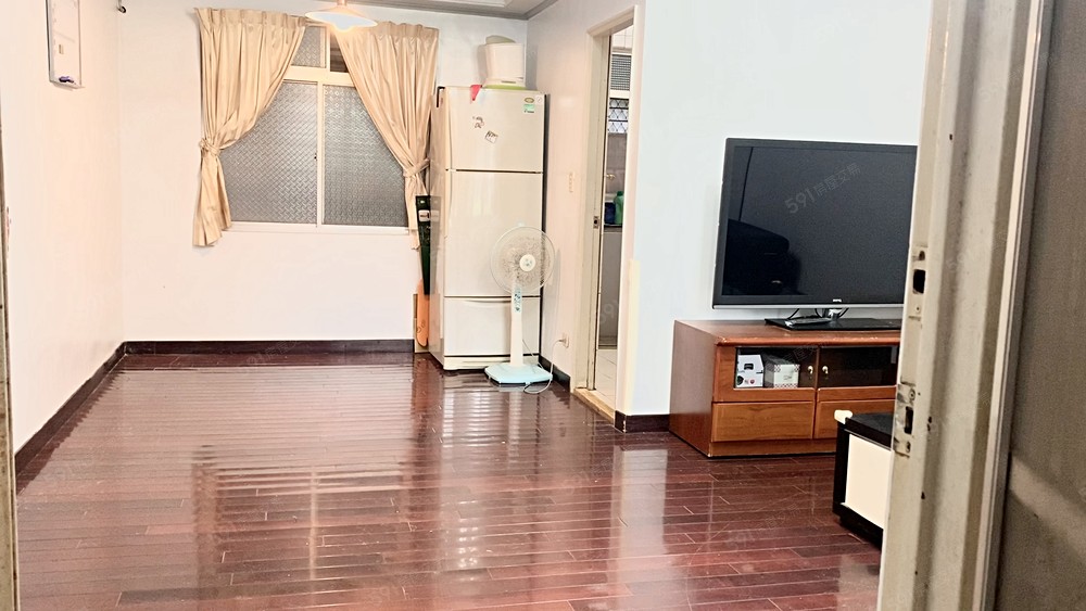 <短租三個月或半年需配合帶看>西湖公寓三樓三房家具齊全! - Image 1