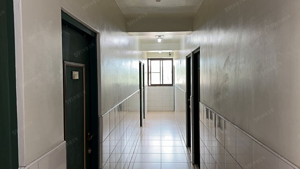 屋主自租沙發桌子中科數位全配套房天闊 - Image 1