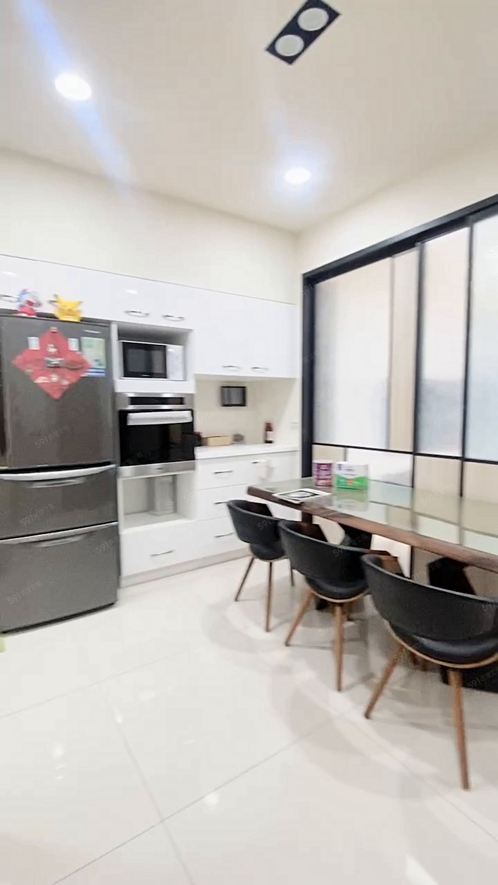 整棟1-5F電梯🔥現代風系統裝潢💖雙平面車位🌟家具全配 - Image 1