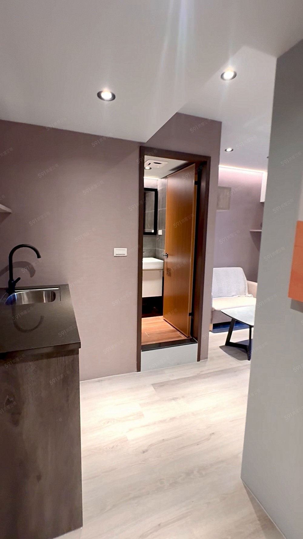 近中路、武陵高中👑推薦一房一廳美宅👑獨洗｜陽台｜乾濕分離 - Image 1