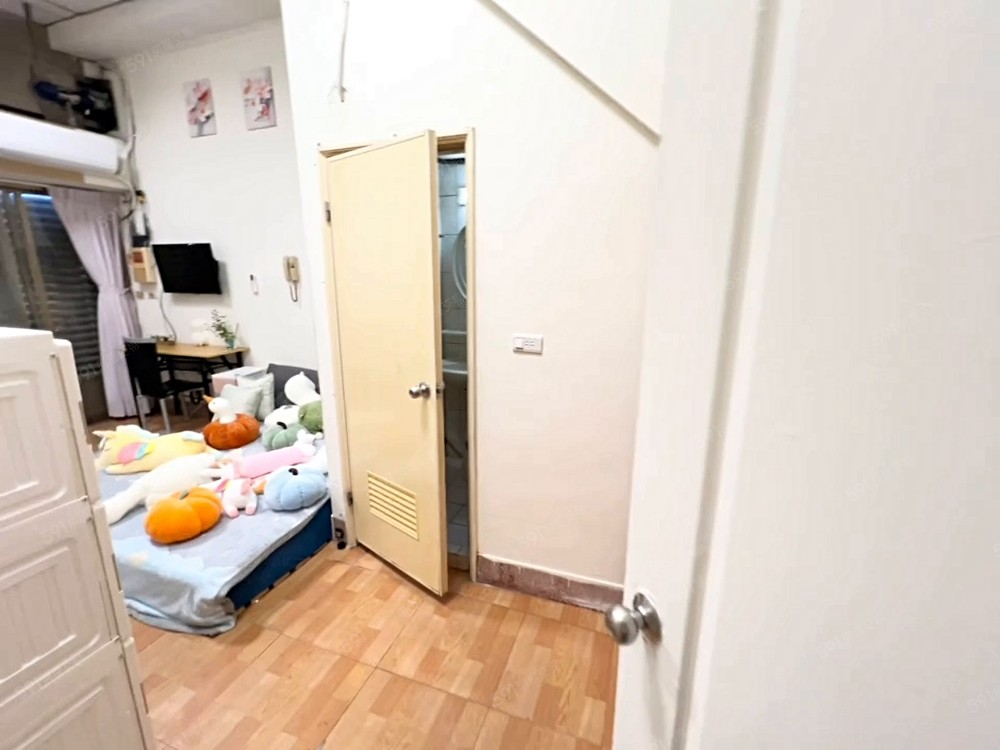 大下殺可雙租補可寵大套房廚房陽台門騎樓平車 - Image 1