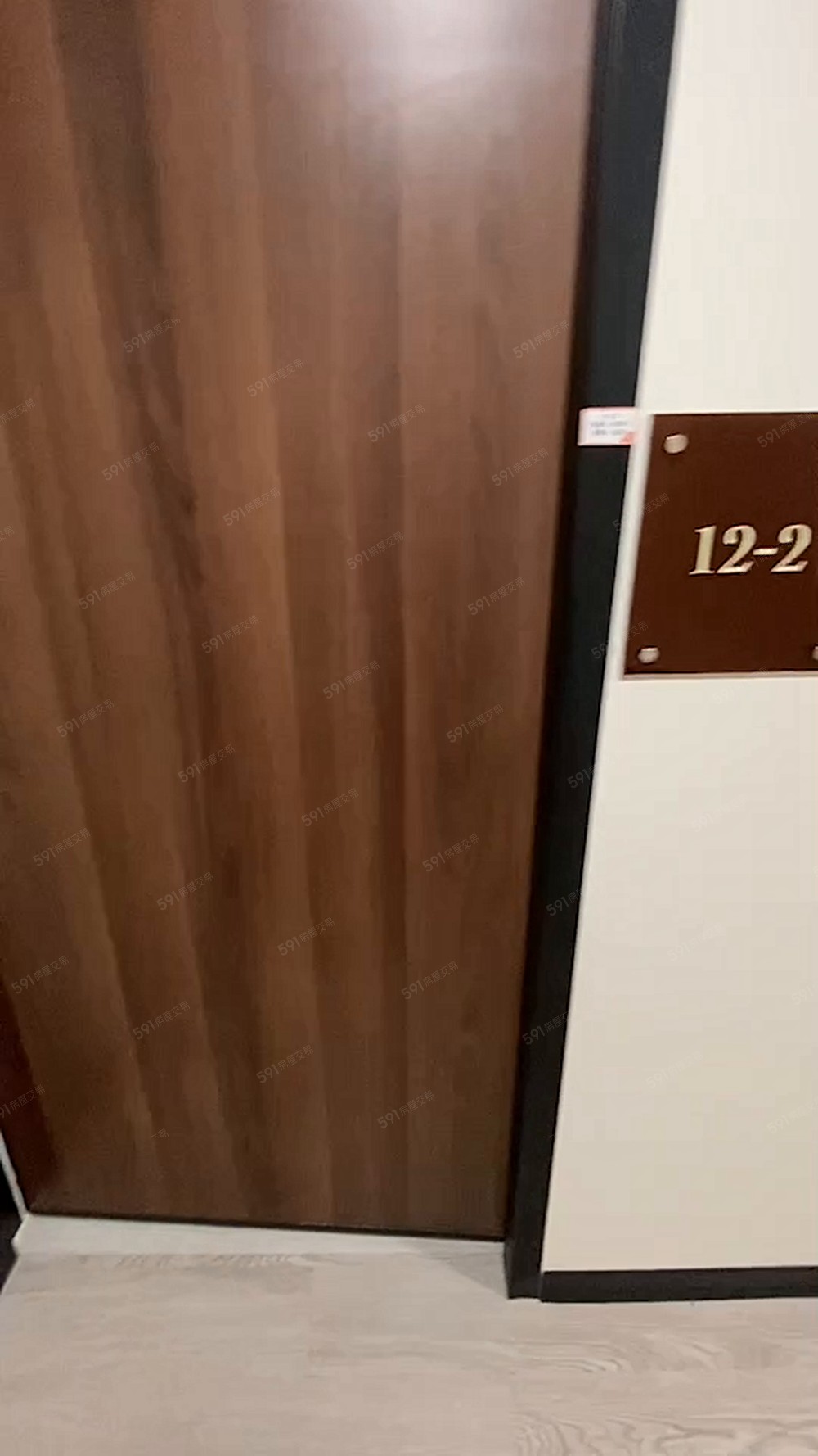 比漾旁電梯24小時管理~稀有大採光~一卡皮箱入住美套房 - Image 1
