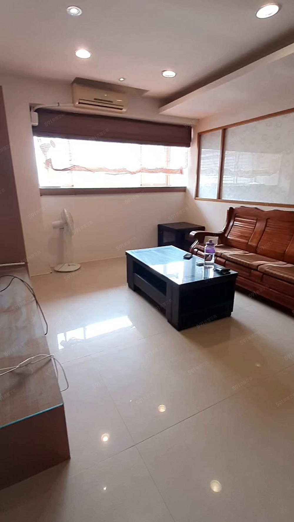 捷運永安市場採光佳有電梯台水台電垃圾代收機能好可租補 - Image 1