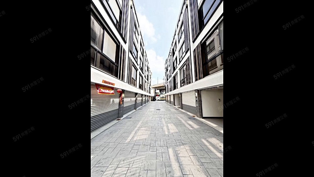 社區型別墅✦雙租補✦三套房✦室內車位✦大五房✦可寵✦可神明廳 - Image 1