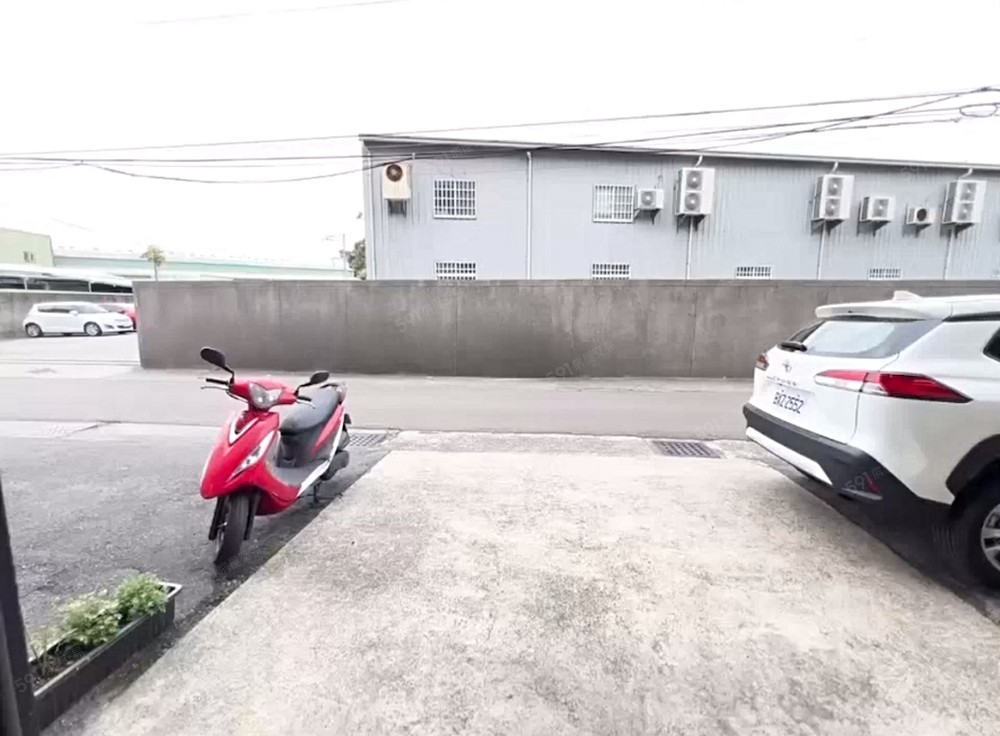 水湳中央公園廣福路/巷內精美透天1~4樓六房可租補可停三台車 - Image 1