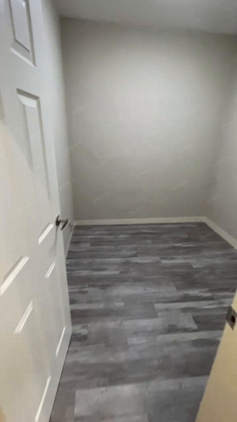 鄰近中和景平站大三房|免服務費|可申請租補入籍 - Image 1