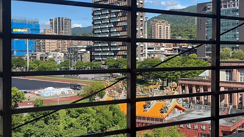汐止運動公園旁頂樓3/1/1有廚房 - Image 1