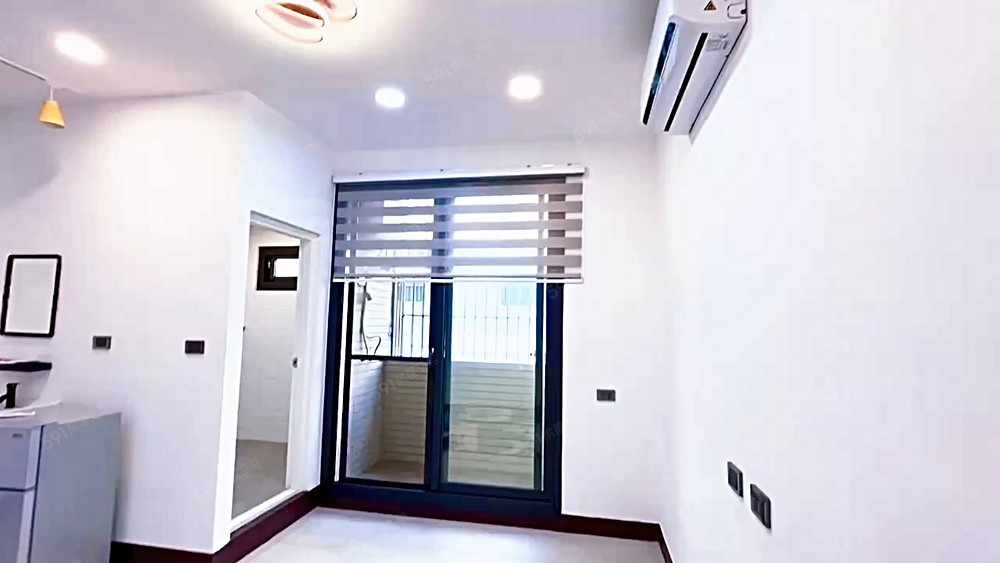 🍁超心動🍁水湳校區首選🍁陽台獨洗🍁室內機車位*1 - Image 1