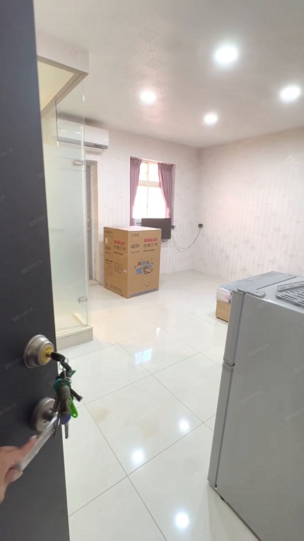 徐匯中學🏠租補報稅入籍/免爬高/獨洗曬/變頻冷氣/採光通風 - Image 1