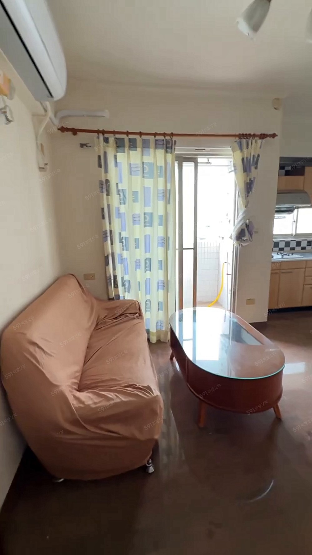 適合單生女性合租或新婚夫妻。有完善的廚具設備可供炊煮 - Image 1