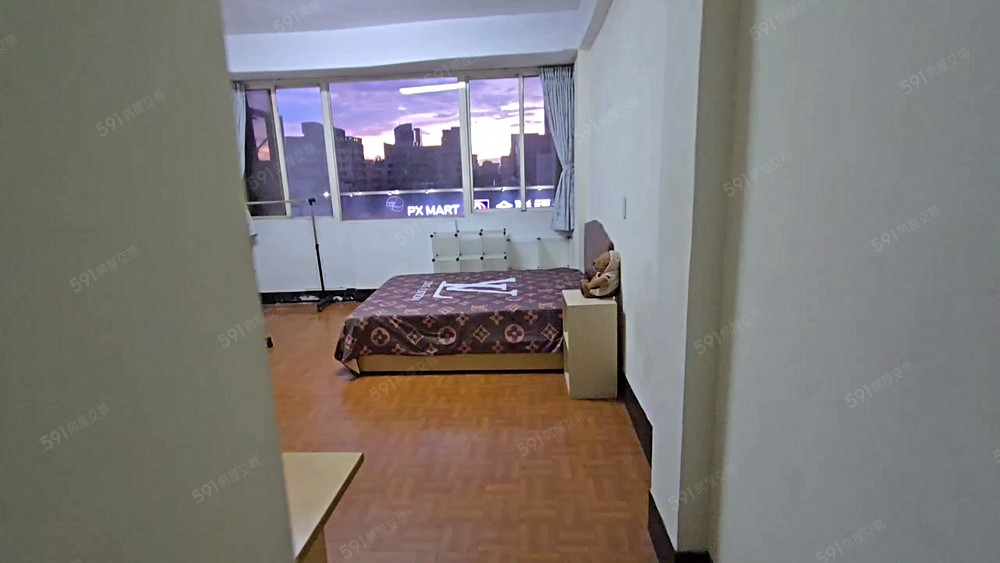 自租台中路套房飲水機網路第四台垃圾處里 - Image 1