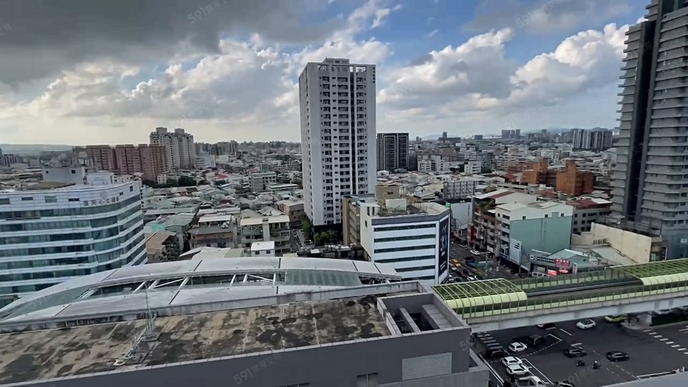 文心中清捷運站|可租屋輔助|德鑫雙捷奏GO|飯店美學設計 - Image 1