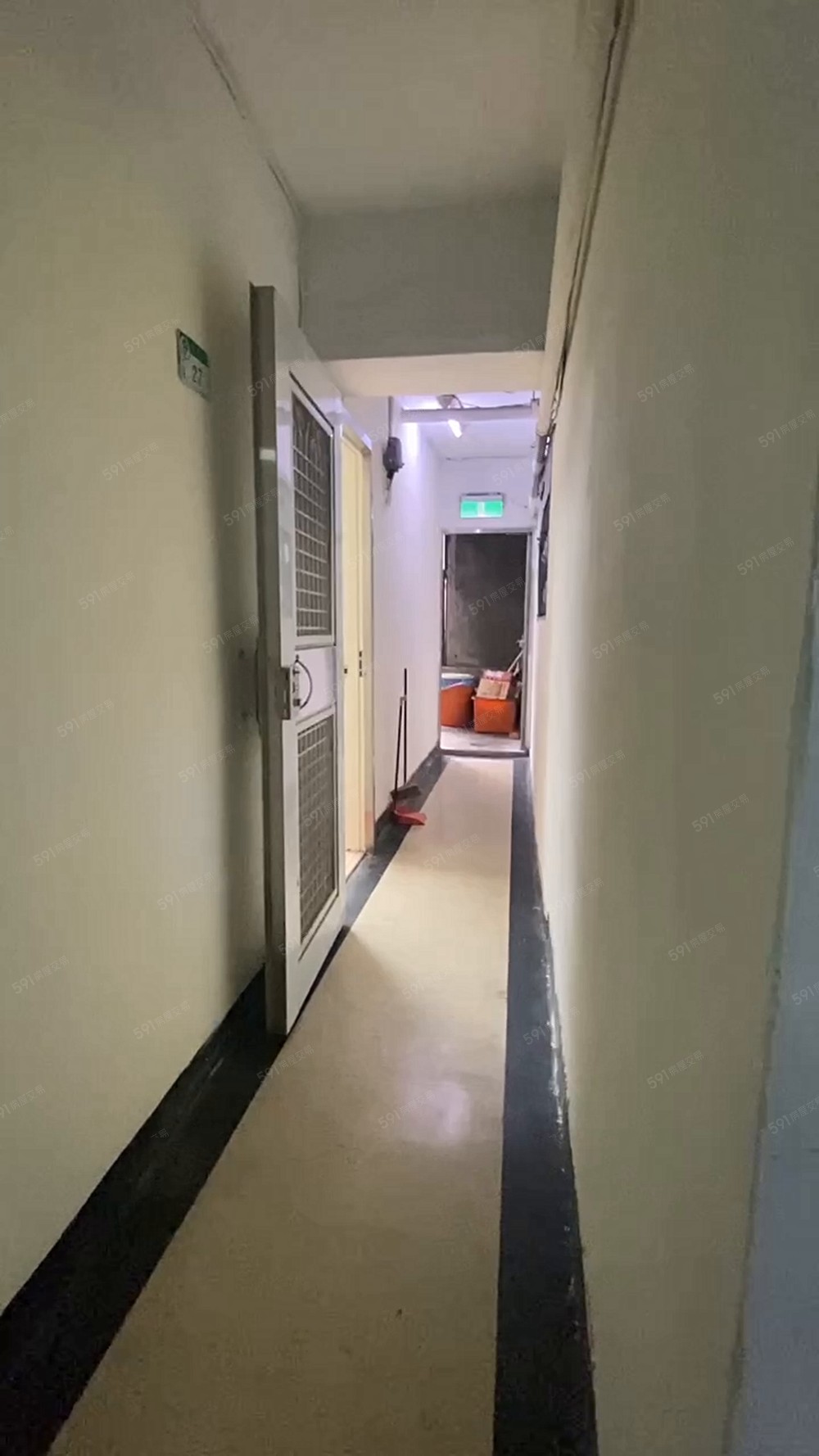 松江路.獨門獨戶電梯管理套房4坪.台電計費 - Image 1