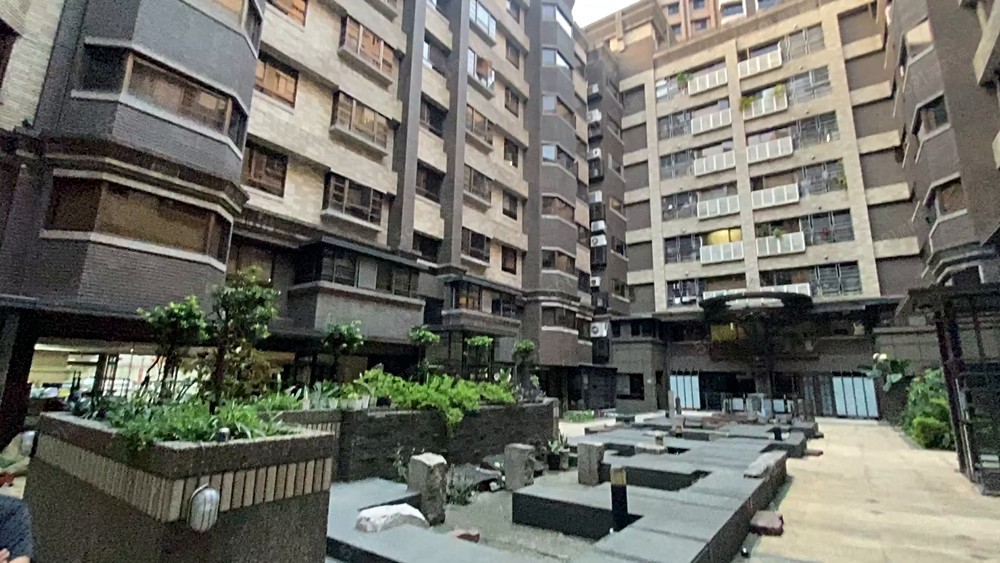 💖仁愛特區👍首選優質💎品味格調✔️頂客２房🍎平面車位