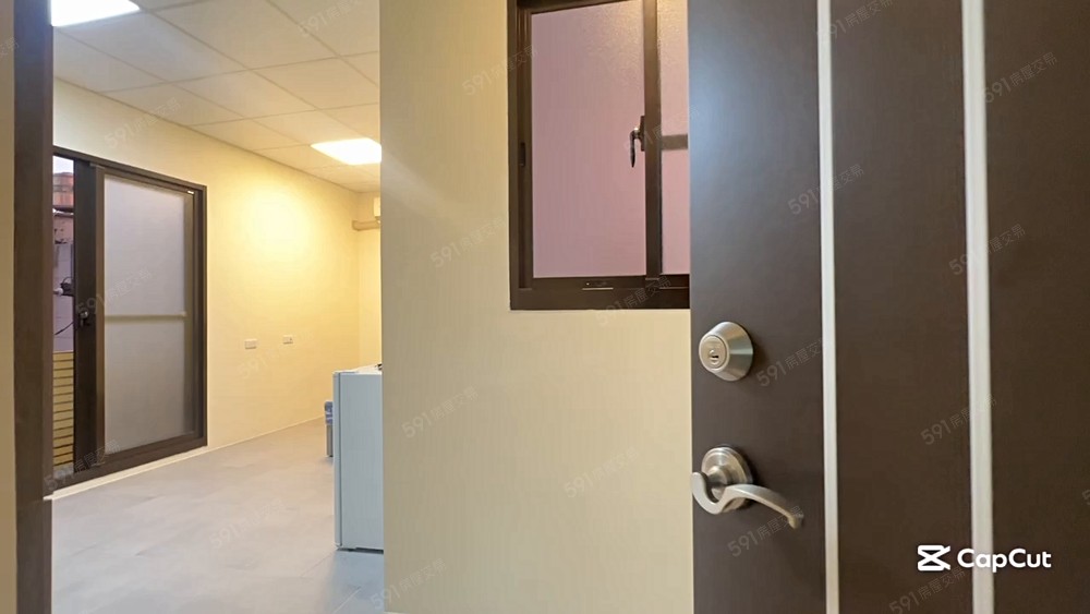 有陽台套房~出入單純 - 591租屋網 - Image 1