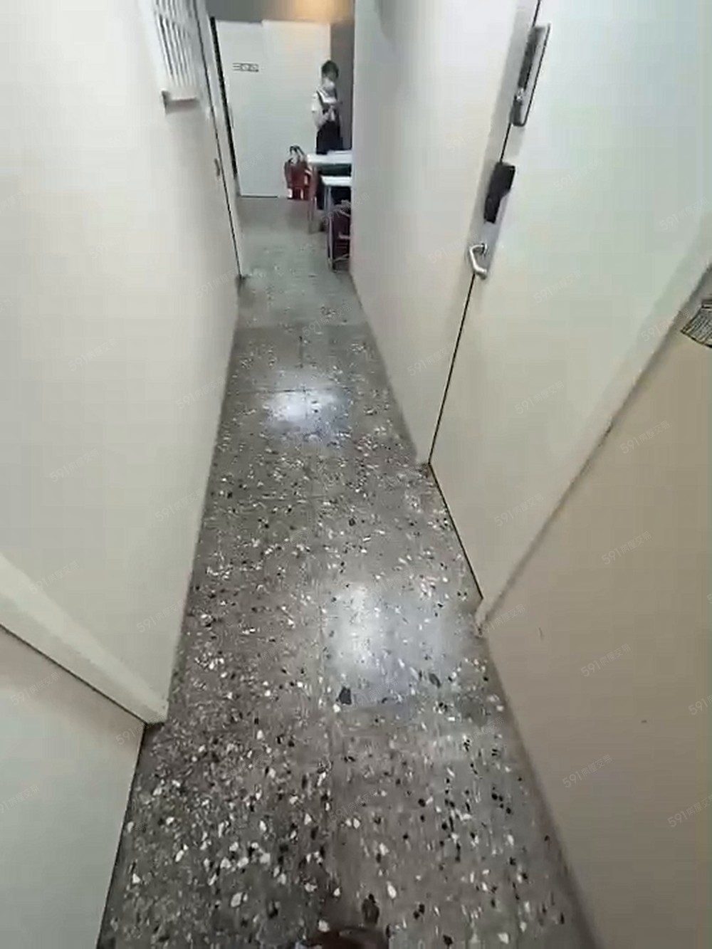台北車站/女生合租宿舍.可短租.學生首選 - Image 1