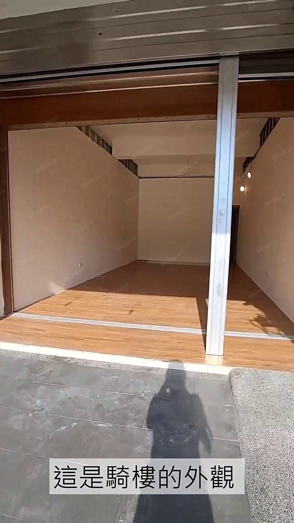 臨路店住合一~可住辦可營登~透天1-3樓 - Image 1