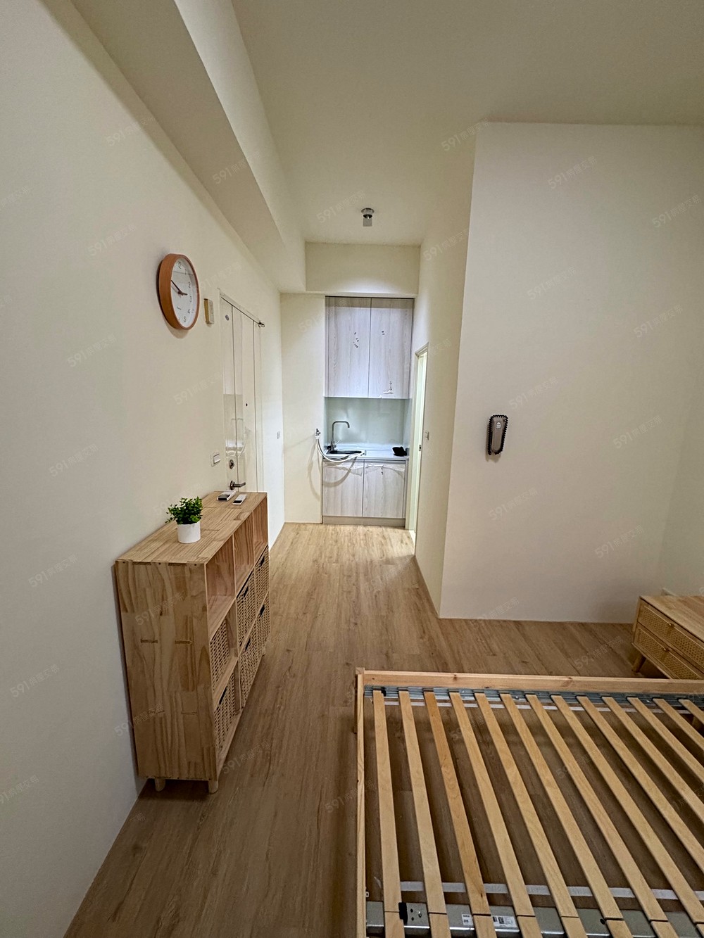 新竹火車站國賓飯店溫馨小套房|可租補|代收包裹及垃圾 - Image 1