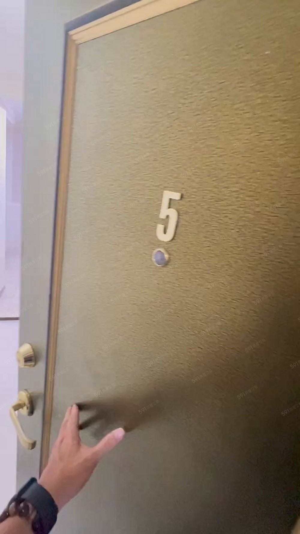 徐匯中學/限女/採光通風外推窗獨曬衣/家具齊全/生活機能佳 - Image 1