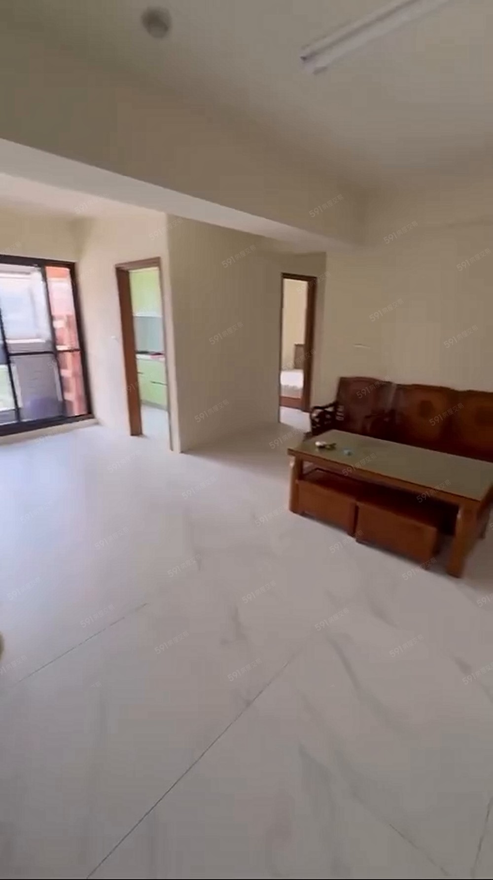 嶺東全新裝潢,3房2廳2衛含車位管理費,可租補 - Image 1