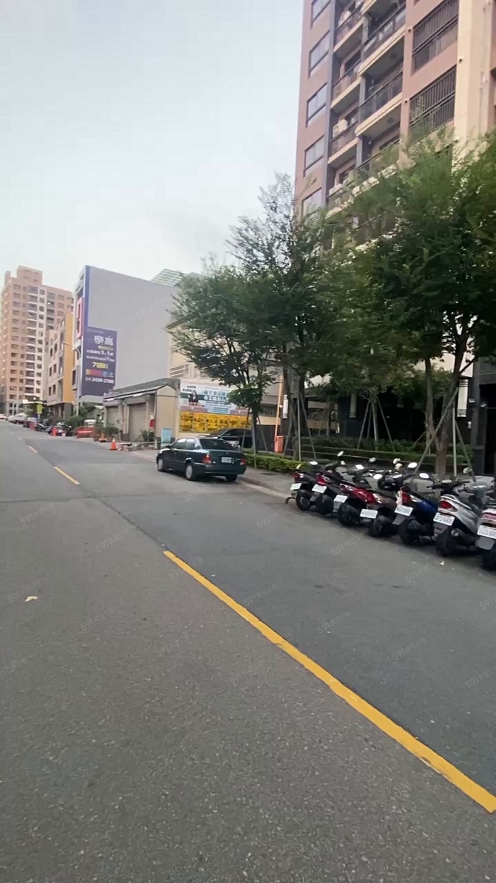 麥當勞軍功國小附近/精美透天店面1~4樓四房/可輕食停車營登 - 591租屋網 - Image 1