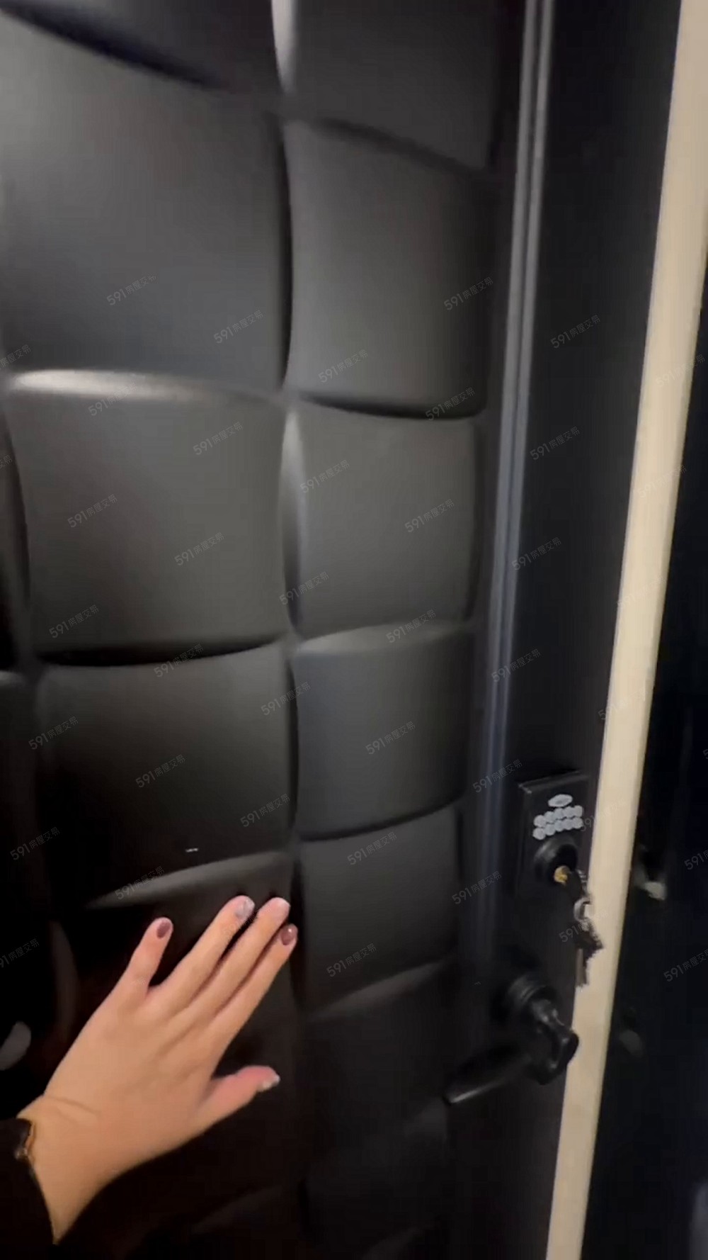 附近好停車、近中原大學|一卡皮箱直接入住 - Image 1