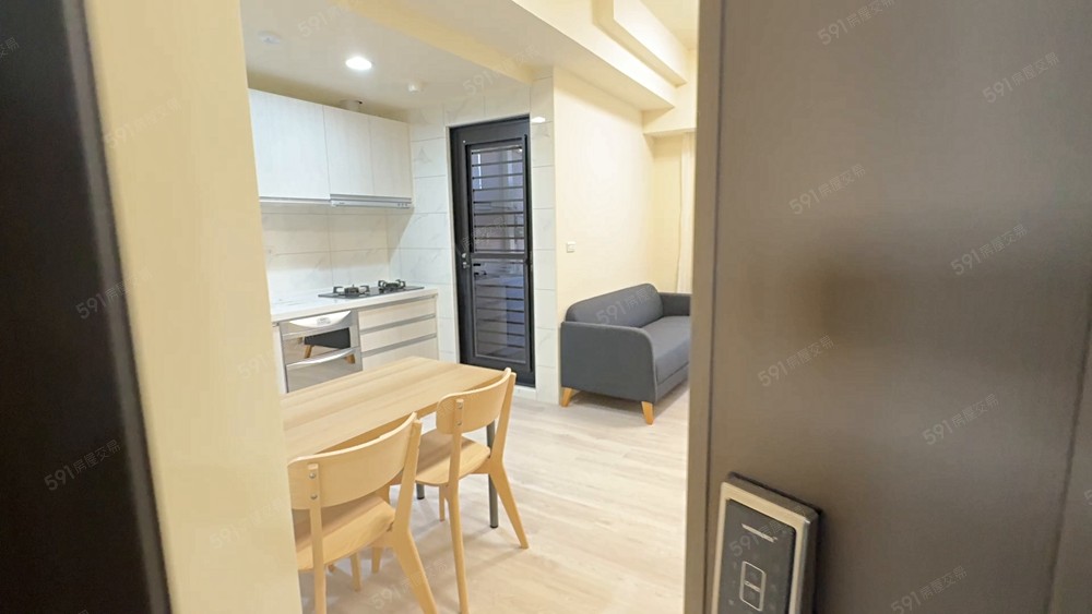 鄰萬坪公園🔸尊騰劍橋🔸拎包入住🔸全新首租🔸兩房含車位 - Image 1