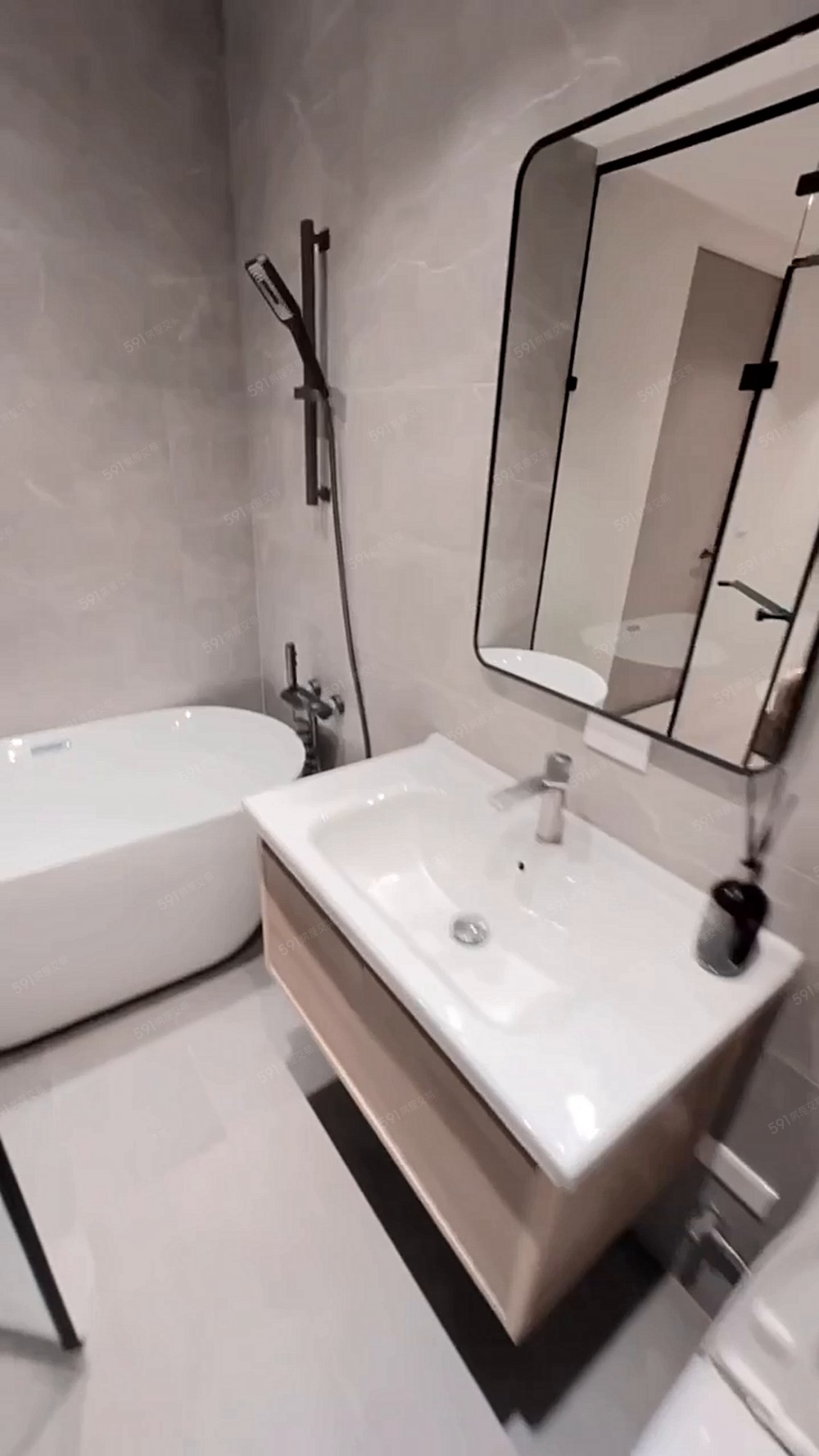 秒殺✨勤美✨最美飯店管理✨24H管理員代收包裹✨泡澡浴缸 - Image 1