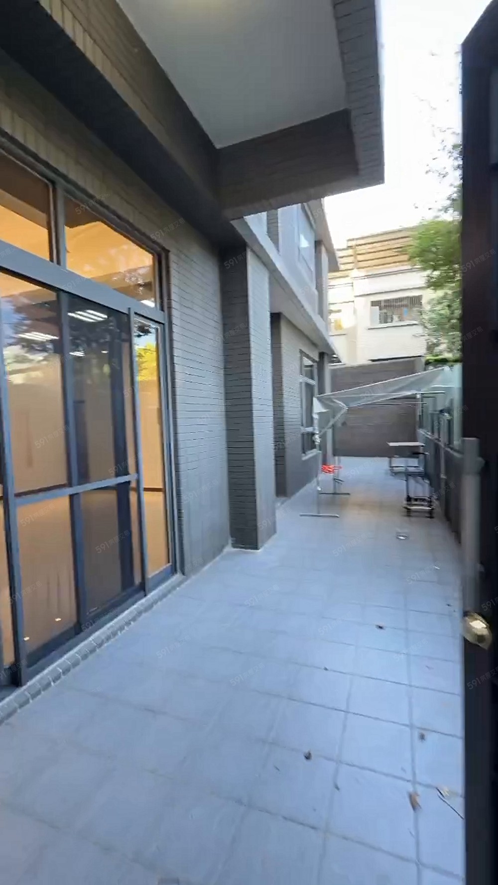 【租屋小雷達】稀有釋出庭園戶/超大露臺/正三房/雙車位 - Image 1