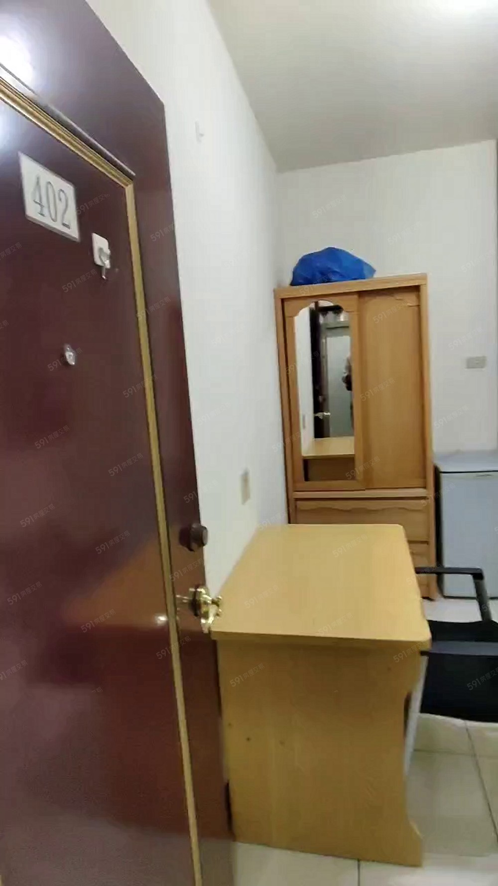 頂溪/租金便宜/採光通風家具齊全/全新床墊冷氣/台電計價/ - Image 1