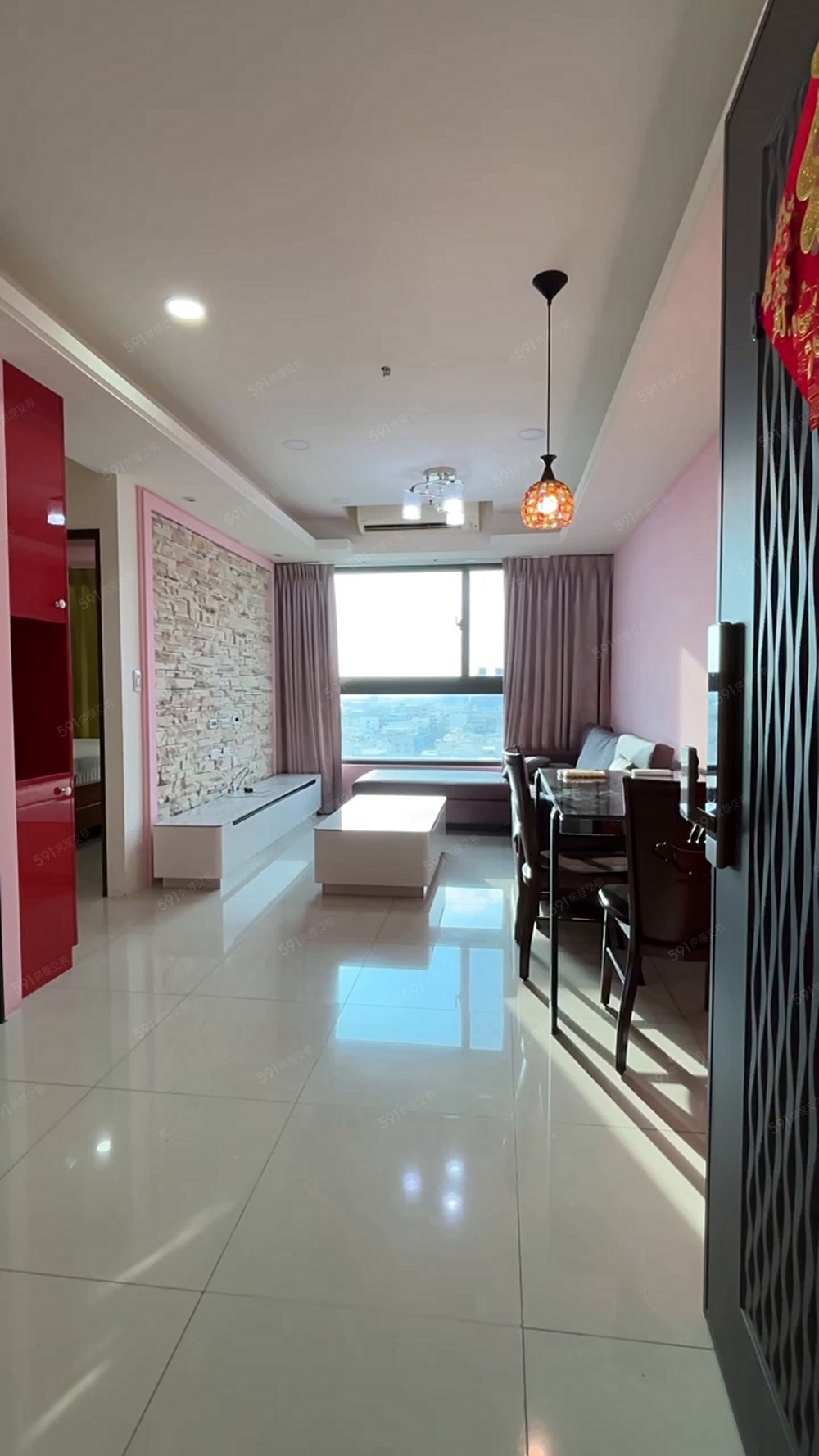 小港桂林日光Young兩房平車 - Image 1