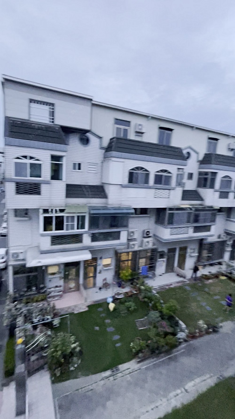 佳里區綠草如茵中庭靚別墅