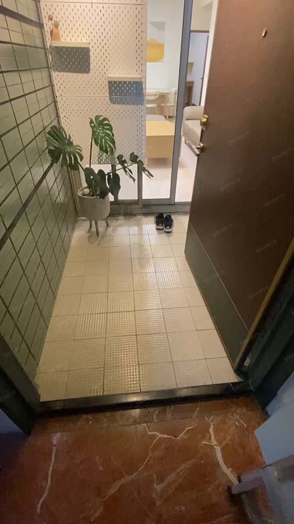 逢甲上安國小/新裝潢三房休旅車位/可貓可租補一層二戶有籃球場 - 591租屋網 - Image 1