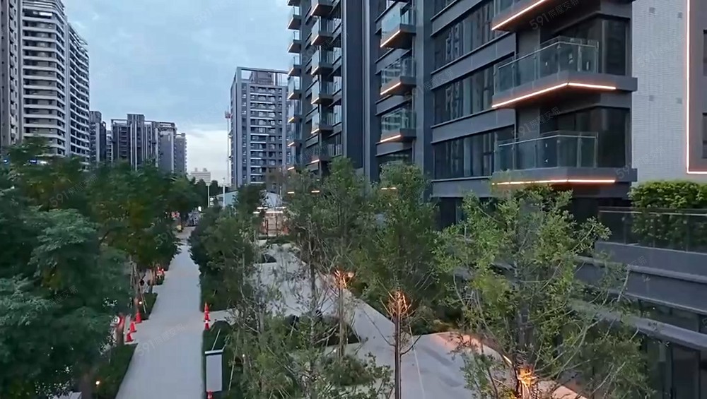 北屯好市多機捷寶輝綠生活朝東泳池3改2房B1平車