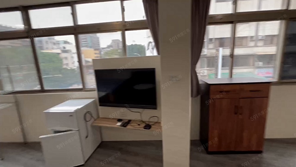 小游中區💦超大套房可寵貓狗💦台電獨洗曬近一中台中公園火車 - Image 1