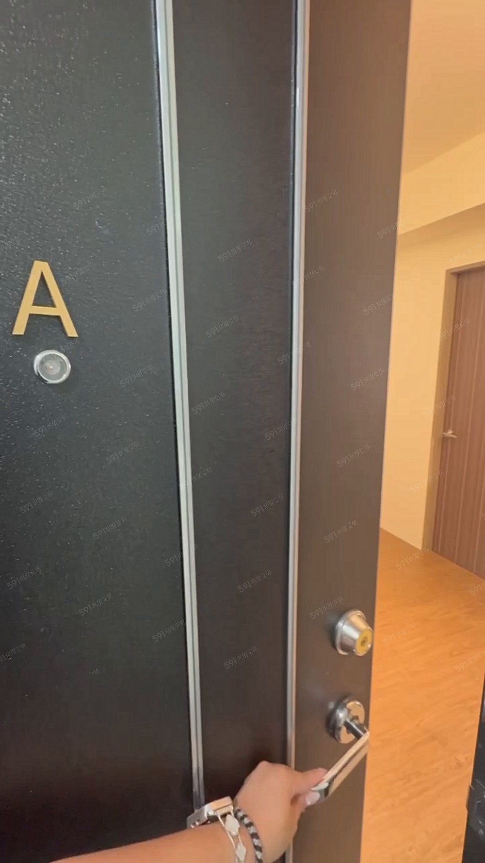 板橋捷運🛵4分鐘✨近全新裝潢✨獨洗曬✨可開伙✨採光通風佳 - Image 1