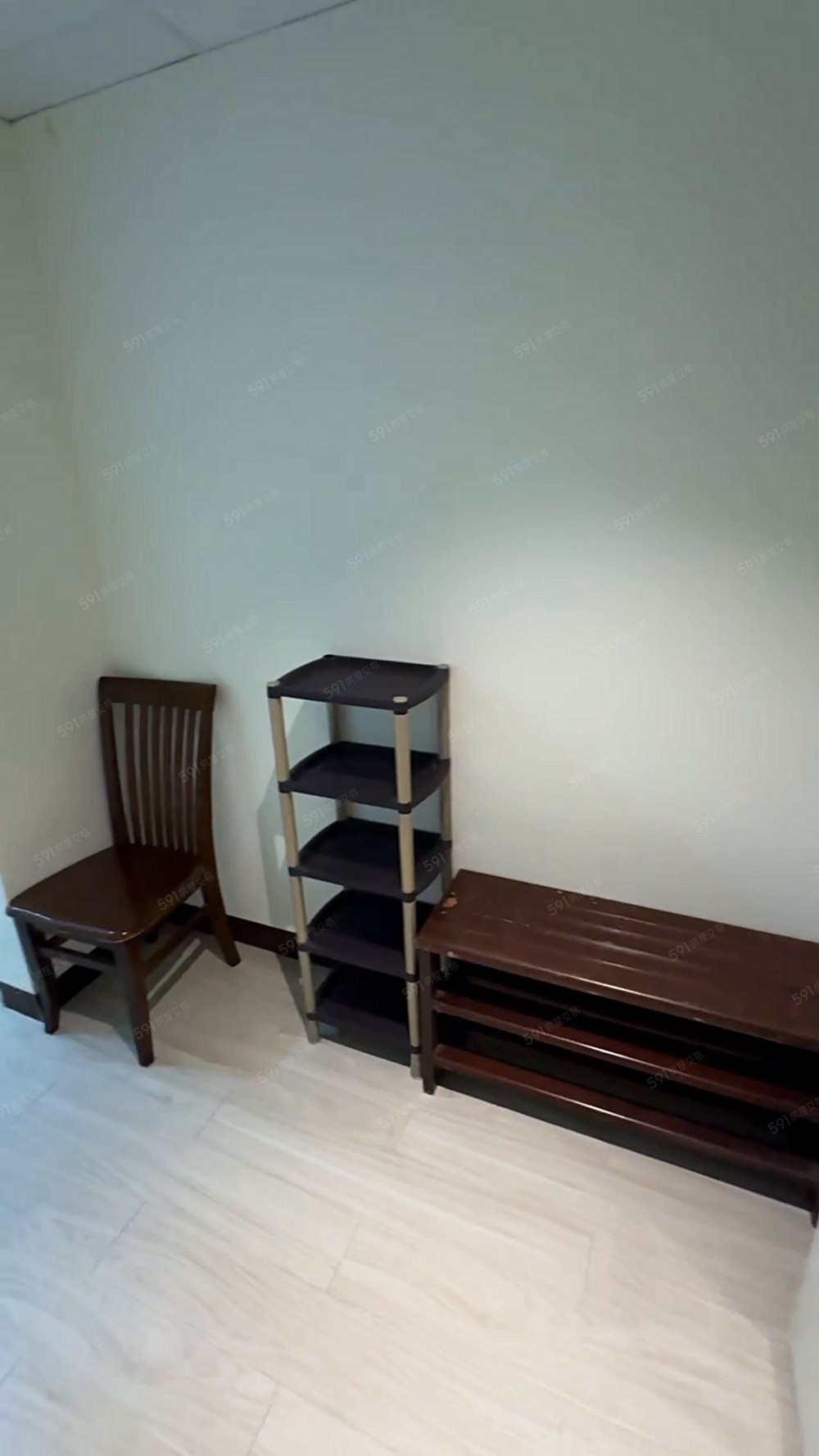 淡水捷運電梯全新裝潢超大套房(都會有基本家具) - Image 1