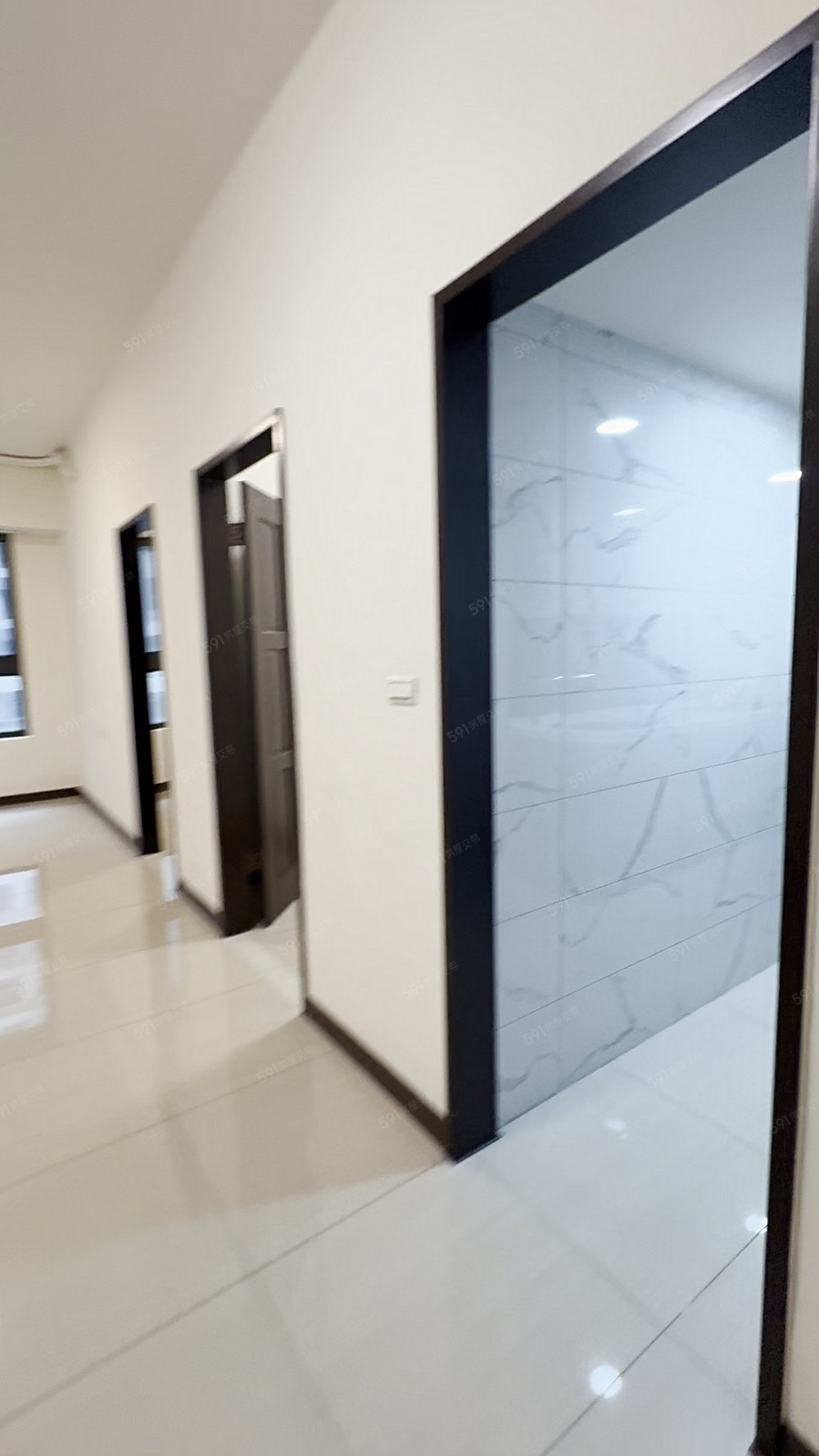 巴布羅🔥合新璞遇🔥可貓高鐵旁全新優質社區寧靜三房平車 - Image 1