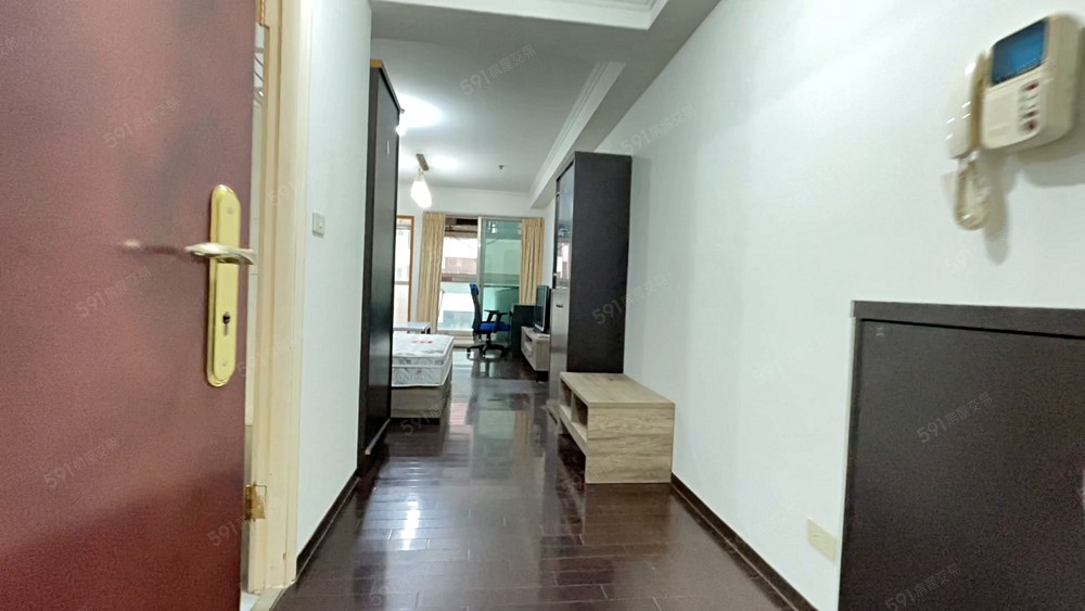 SOGO百老匯。舒適套房。15000含管 - Image 1