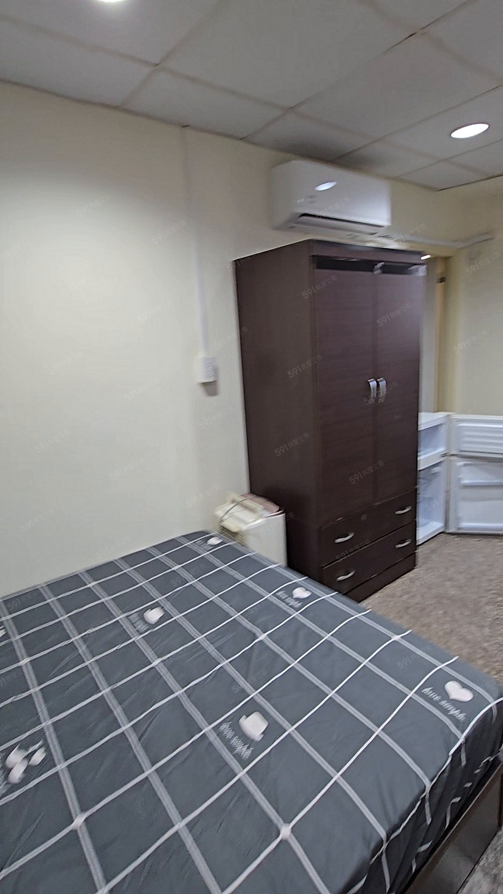 猫可獨洗曬飲水機高師大文化中心 - Image 1