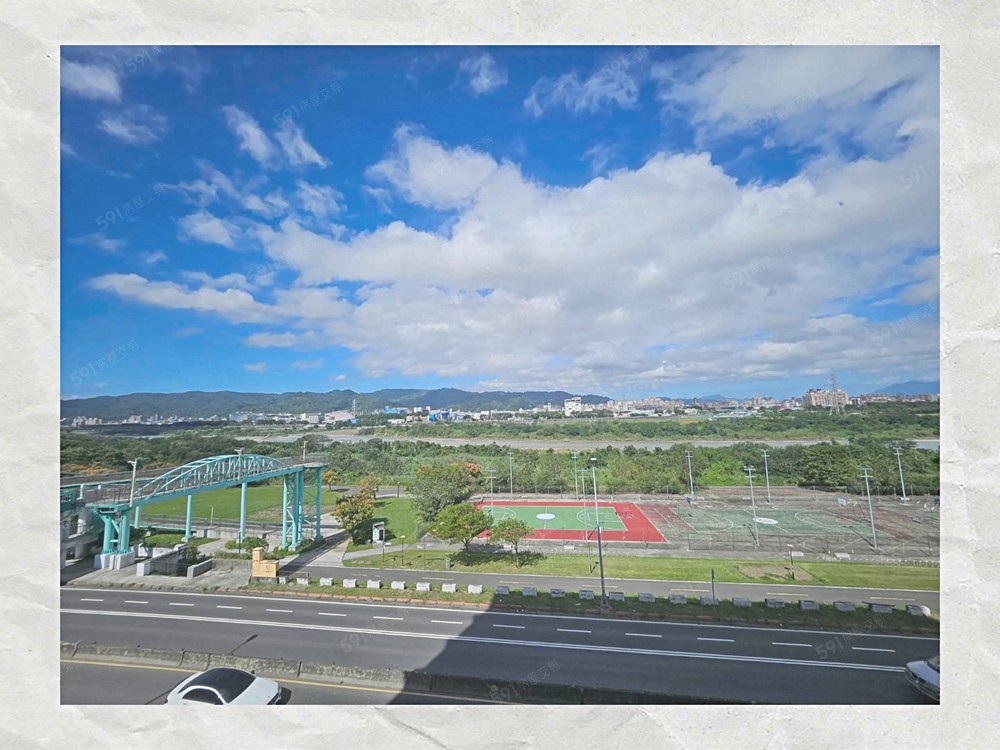 頂埔捷運｜名軒皇城面河4房+平面車位